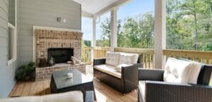 Homes with Outdoor Fireplaces Create Peaceful Atmosphere