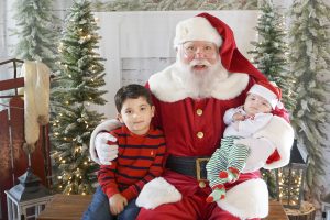 Santa Claus Puts New Cumming Community on Nice List