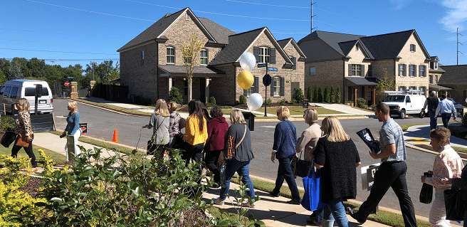 The 400 North Association Fall Bus Tour Visits Ellsworth by SR Homes